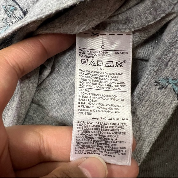 🌴Men’s Old Navy Soft-Washed Tee Shirt - Picture 3 of 3